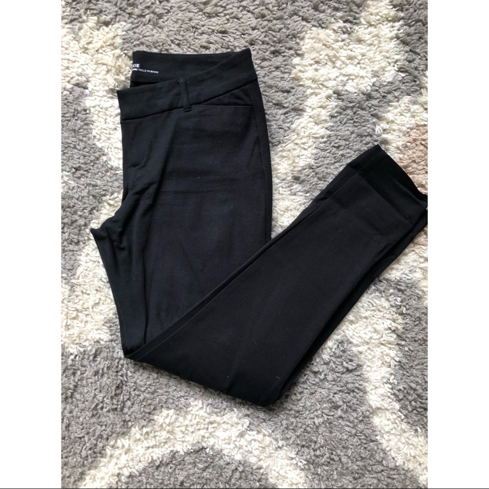 Old Navy Pixie Pant